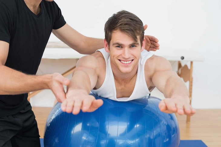 Exercicios nun fitball para a prostatite